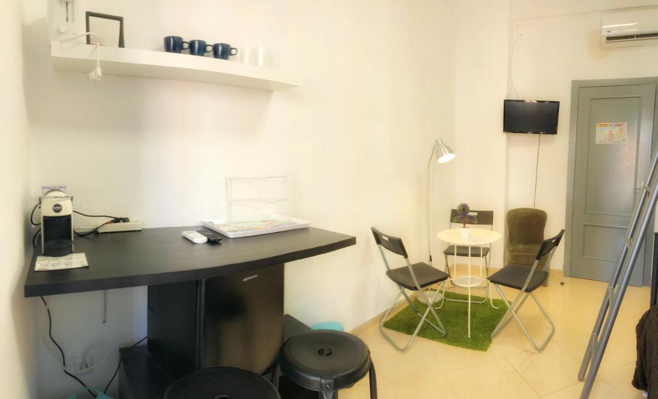 Arriola Rooms Malaga Room photo